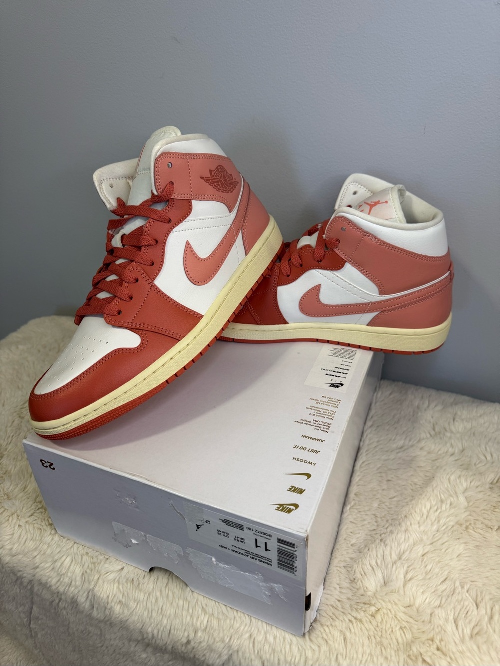 Jordan Air Jordan 1 Mid Sail Madder Root BQ6472-180 Mid Top Lace Up Women